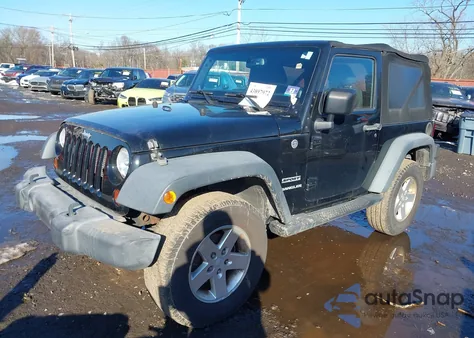 2013 Jeep Wrangler Sport z USA, uszkodzony, nr VIN 1C4AJWAG1DL563918
